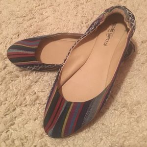Mossimo Multi Color Print Flats